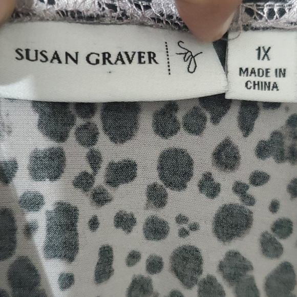 Susan Graver Animal print blouse - Picture 3 of 3
